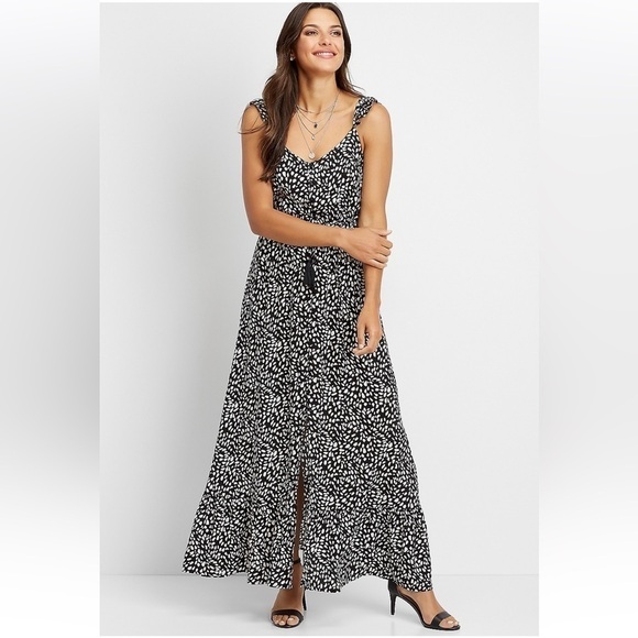 🦋 Maurices Black White Maxi Dress Ruffle Cap Sleeve Button Down Front Slit XS - Picture 1 of 9